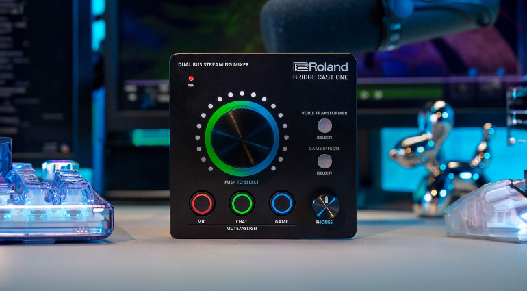 Roland BRIDGE CAST ONE: Компактный игровой интерфейс