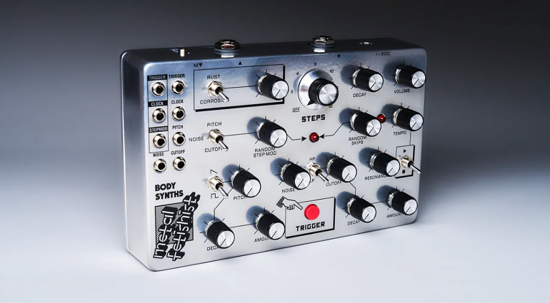 Body Synths Metal Fetishist Chrome