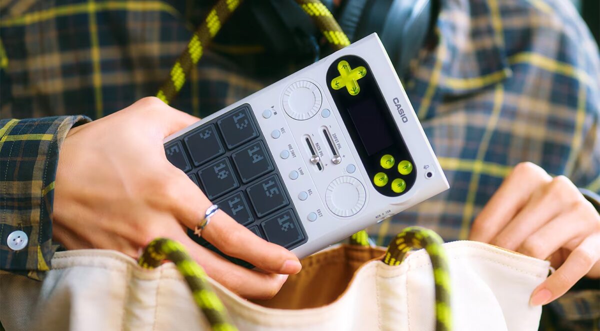 Casio SXC-1 портативный сэмплер с ретро дизайном и силиконовыми пэдами