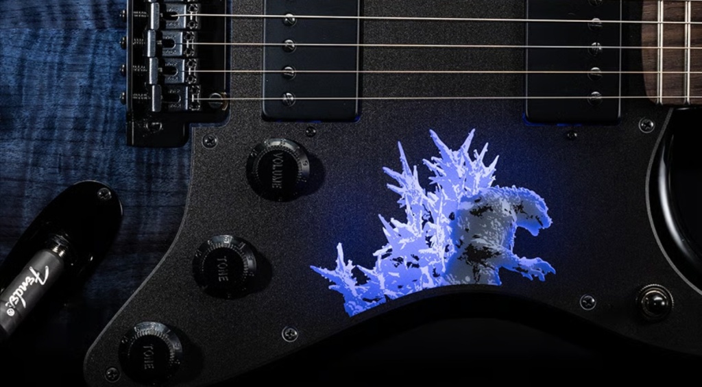 Гитара Fender из коллекции Godzilla 70th Anniversary Collection с черным оформлением