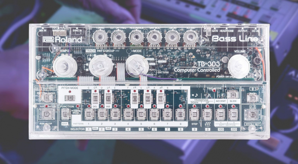 Прозрачный корпус Roland TB-303 от SuperOS-303 и кастомный синтезатор Deckard's Dream от Love Hultén - новинки музыкального оборудования