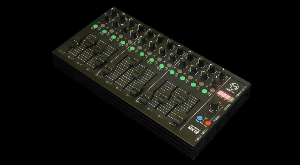 Компактный MIDI-контроллер Faderfox MX12 в прочном алюминиевом корпусе